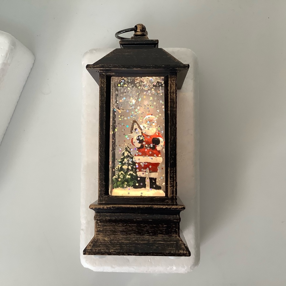 Santa snow globe
